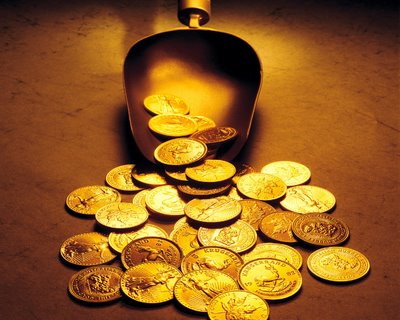الذهب يتكبد خسائر تتجاوز 7% خلال شهر