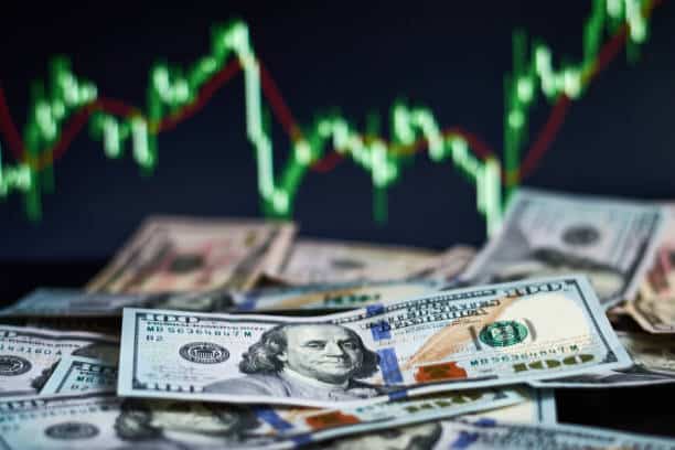 اغلق  مؤشر الدولار بانخفاض ليقترب من ادنى مستوى  له في 4  اشهر
