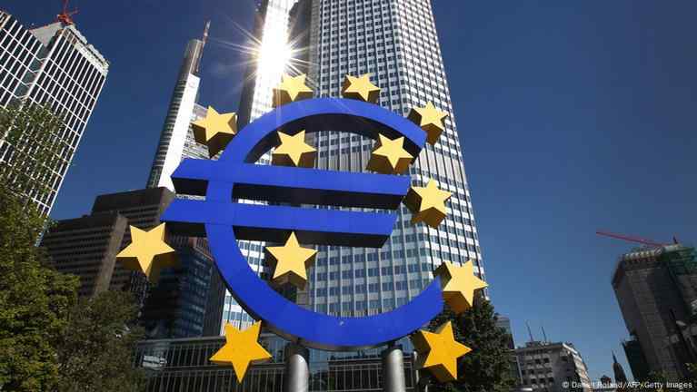 اليورو يستعيد عافيته وسط المخاطر المحيطة بالدولار الأمريكي اليوم 24 ابريل