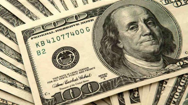 الدولار يرتفع بعد صدور بيانات وظائف أميركية قوية وتأثيرها على العملات العالمية
